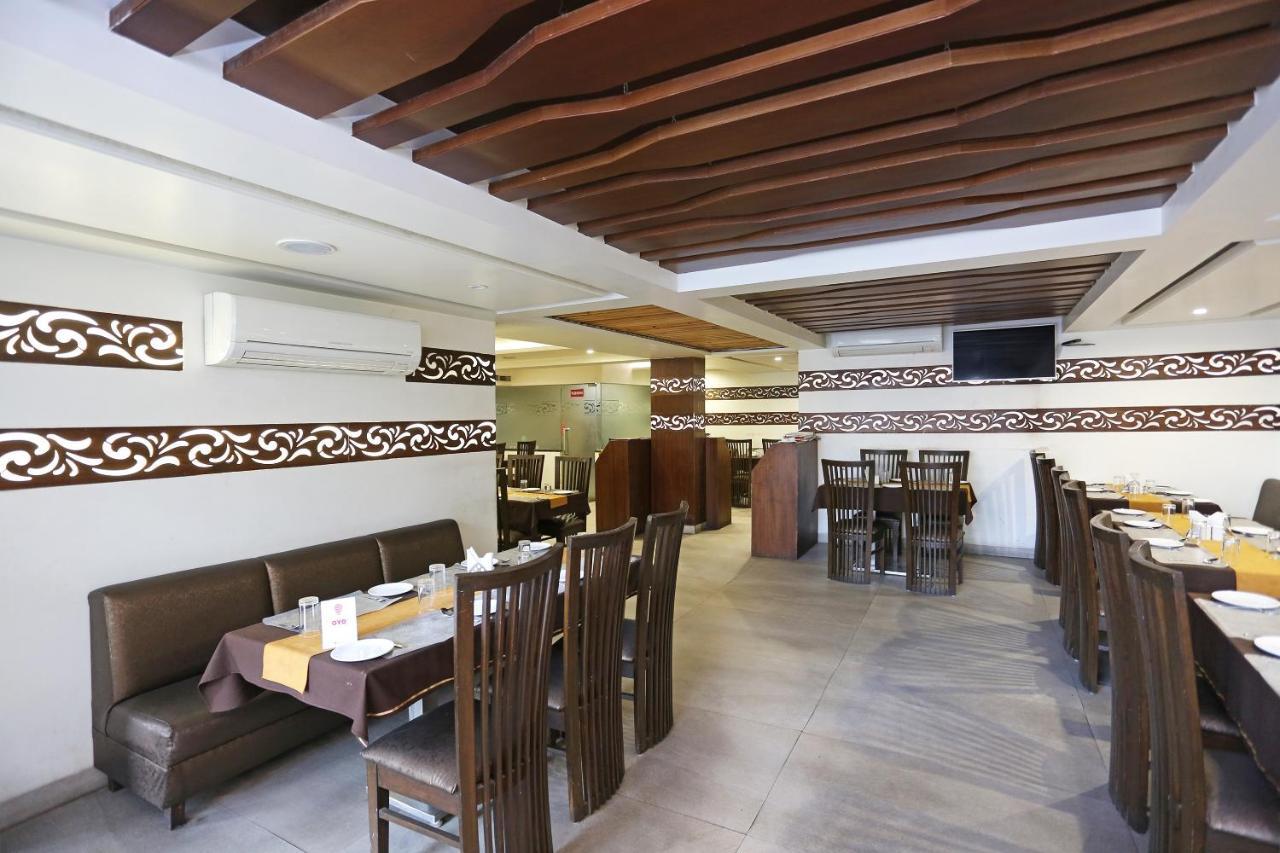 Oyo 6359 Hotel Mezbaan Regency Raipur  Ngoại thất bức ảnh