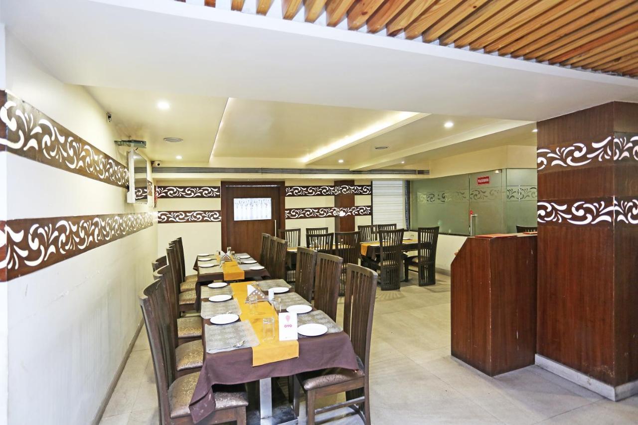 Oyo 6359 Hotel Mezbaan Regency Raipur  Ngoại thất bức ảnh